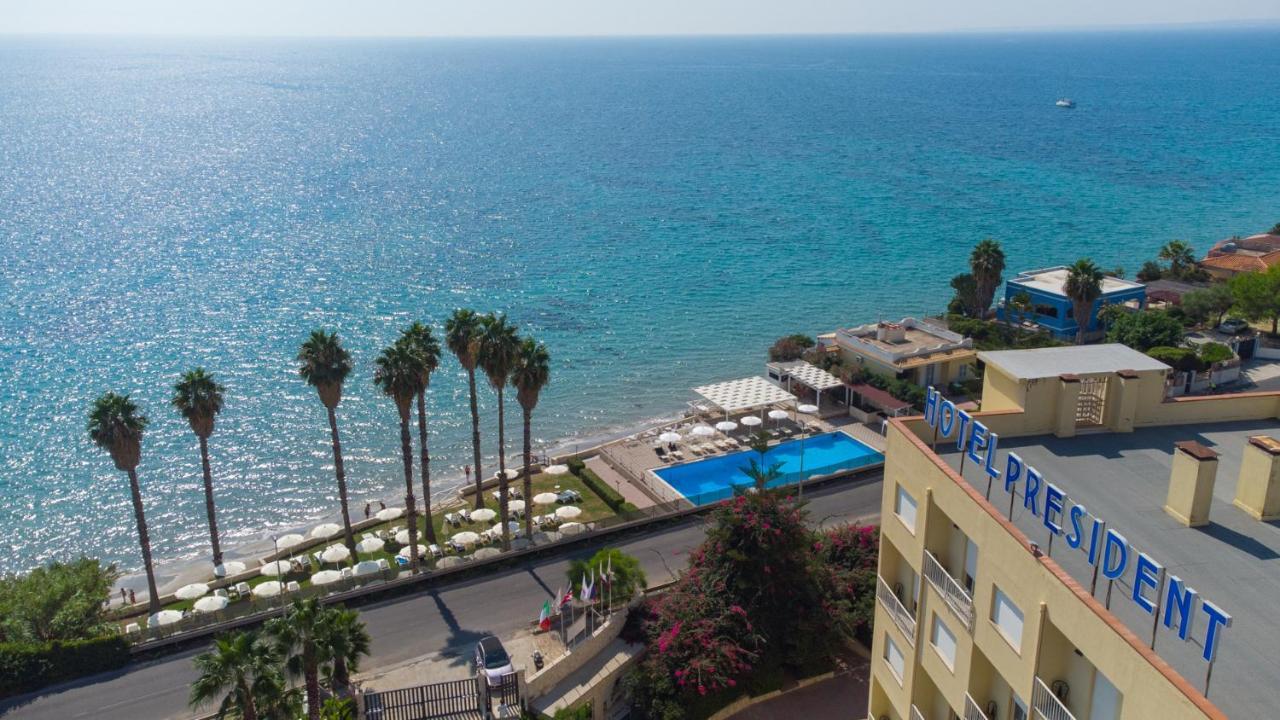 President Sea Palace 4*
